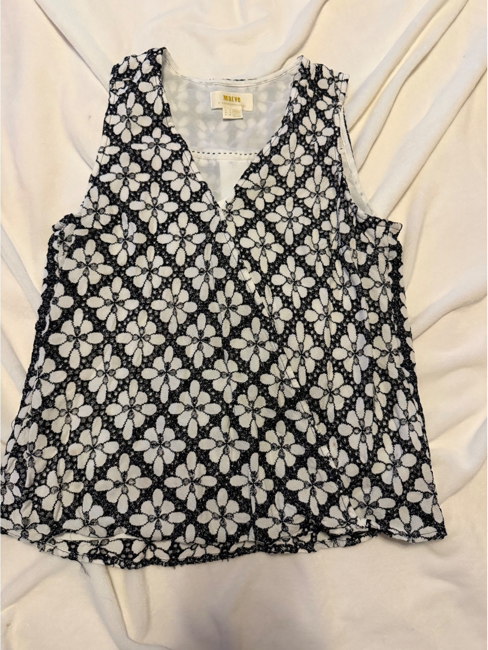 Maeve Anthropologie Black and White Floral Lace Sleeveless Blouse Size US 4